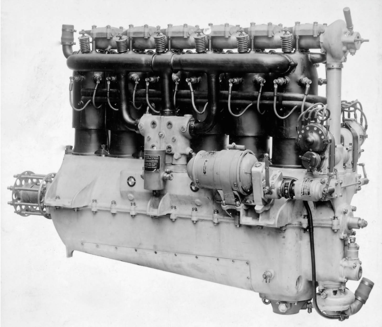 Flugmotor BMW IIIa - erster BMW Motor 1917