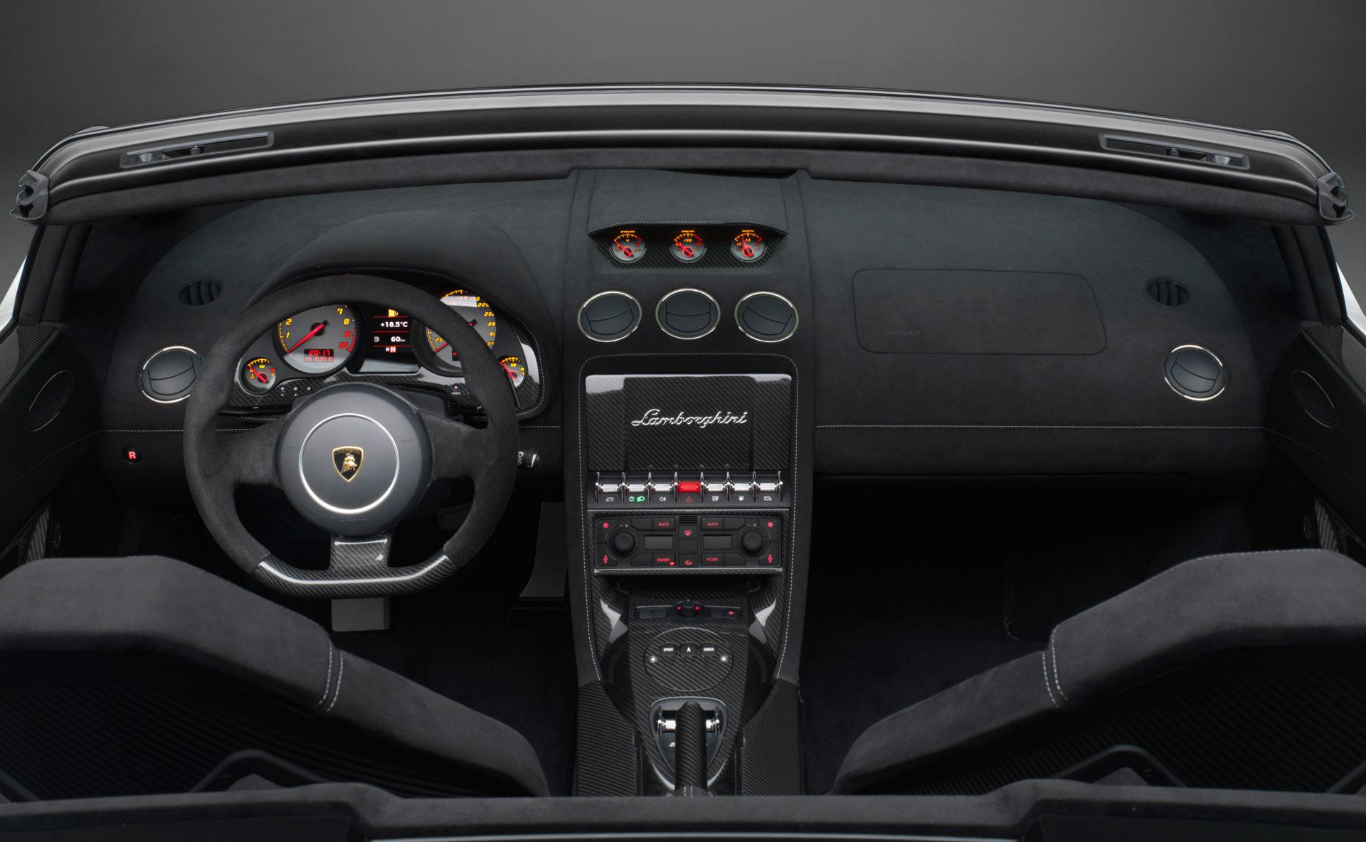 Lamborghini Gallardo LP 570-4 Spyder Performante - Interieur