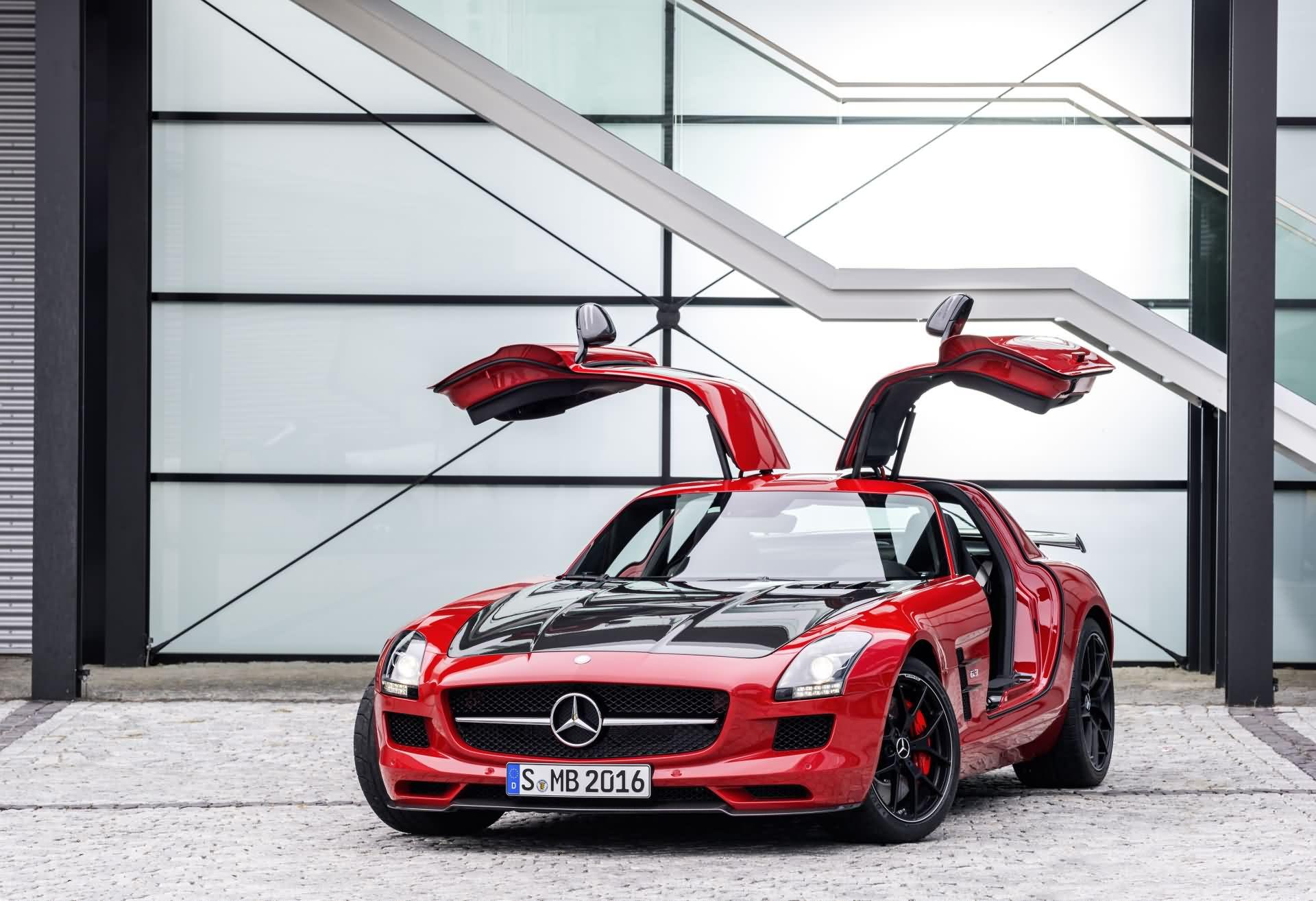 Открыть дверь спортивная. Mercedes-Benz-SLS-AMG. Mercedes SLS AMG 2014. Mercedes-Benz SLS 63 AMG gt Final Edition. Мерседес СЛС 2022.