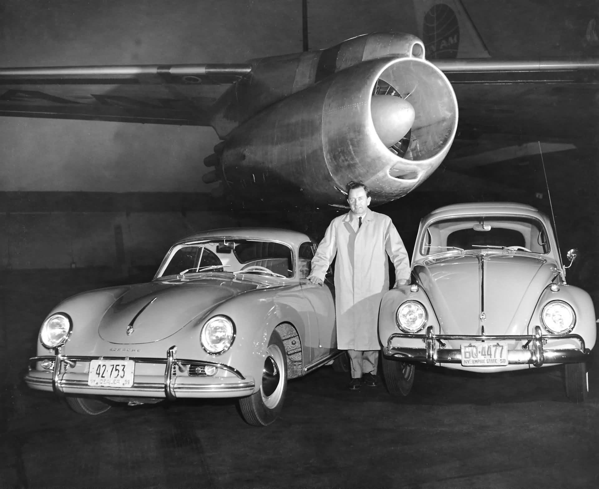 Ferry Porsche mit Porsche Konstruktionen Typ 356 Typ 60 