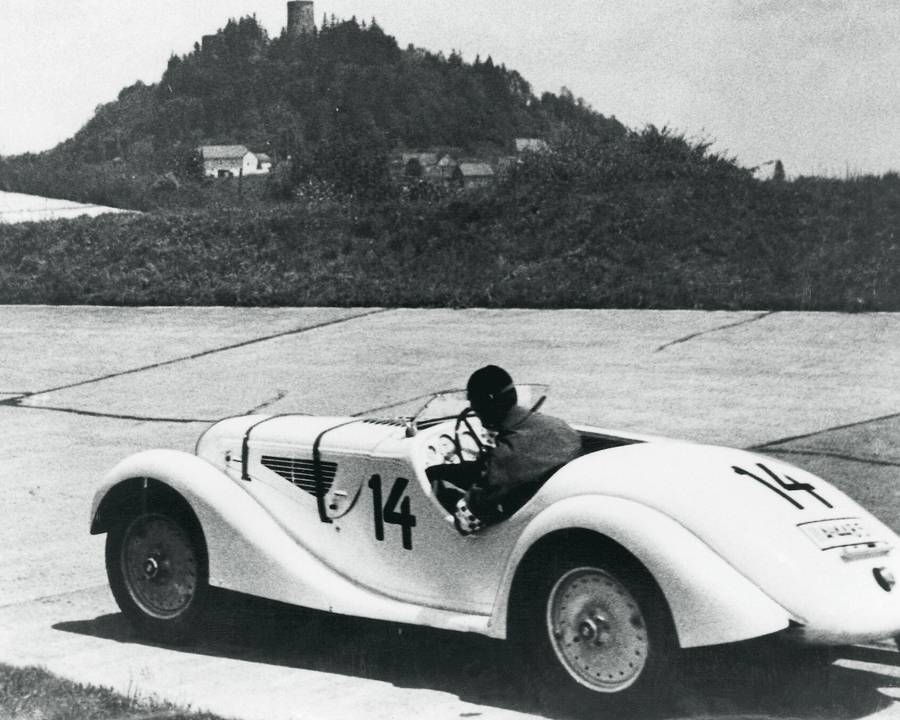 1936 Bj. Der BMW 328 dominiert den Motorsport