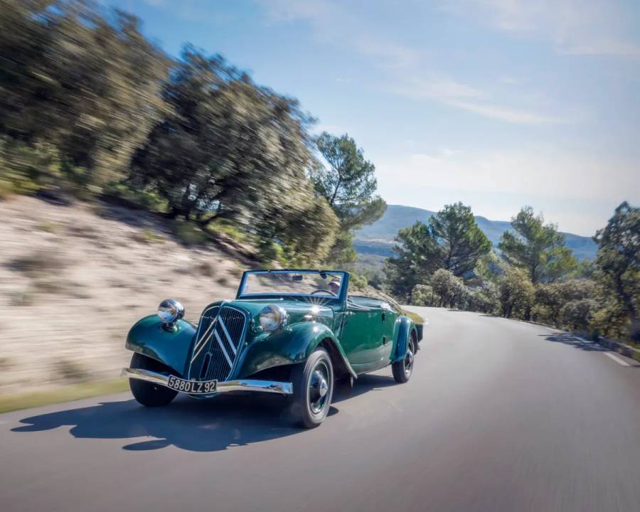 90 Jahre Citroën Traction Avant: Eine revolutionäre Ikone mit 100 Patenten