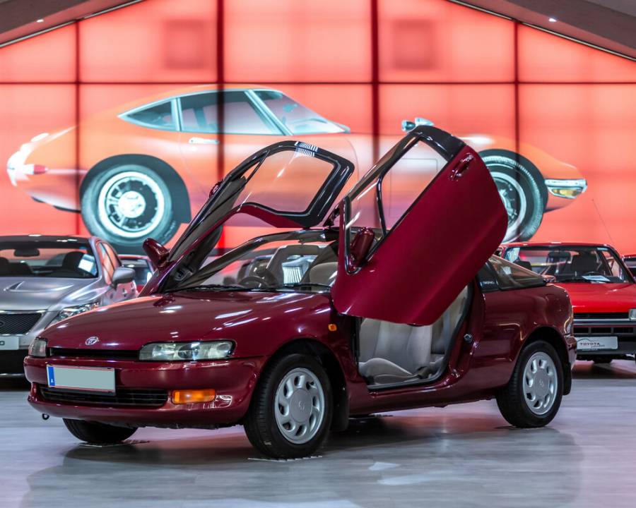 Frühlings-Event in Köln: Toyota Collection feiert 65 Jahre urbane Toyota-Ikonen