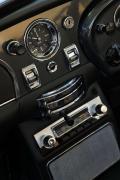 Aston-Martin-DB5-Detail-Mittelkonsole