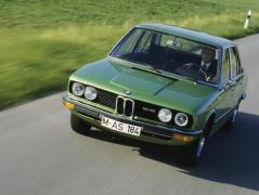 BMW-525-E12-