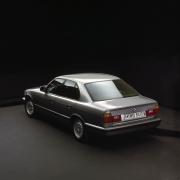 BMW-5er-E34-Heckansicht-