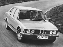 BMW-7-E23