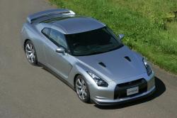 Nissan-GT-R-Modell-2007-Draufsicht-Frontperspektive