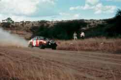 Datsun-Fairlady-240Z-bei-der-Safari-Rallye-1973